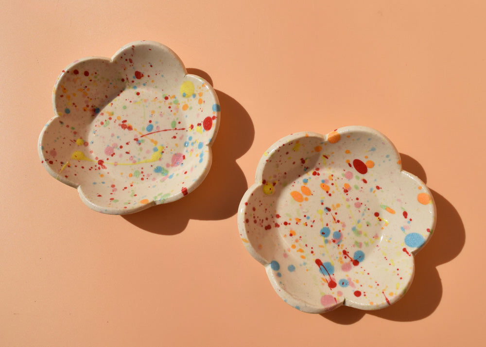 Splatter Daisy Dish