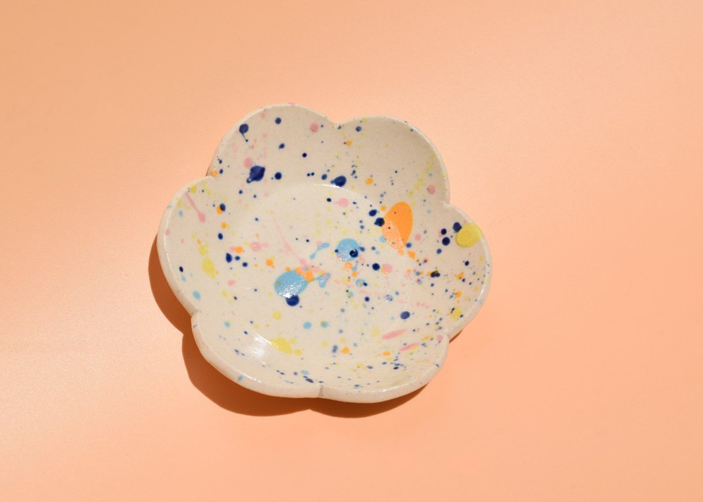 Splatter Daisy Dish
